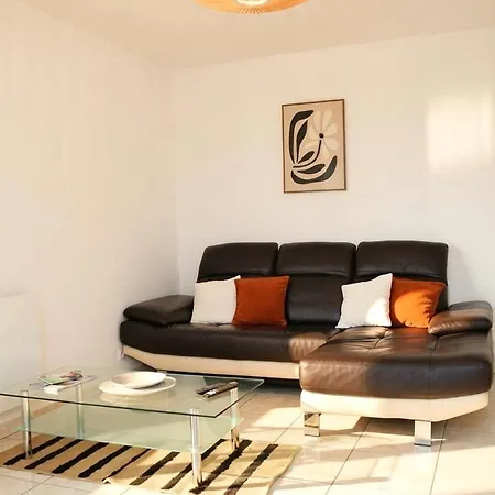 - 2 - 5min Du Yonaguni Appartement